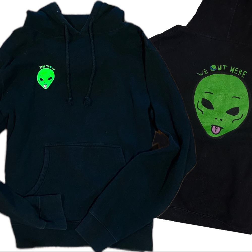 RIP n DIP We Out Here Black Hoodie Size LARGE Aliens👽